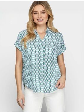 She & Sky Blue & Green Geo Print Collared Blouse